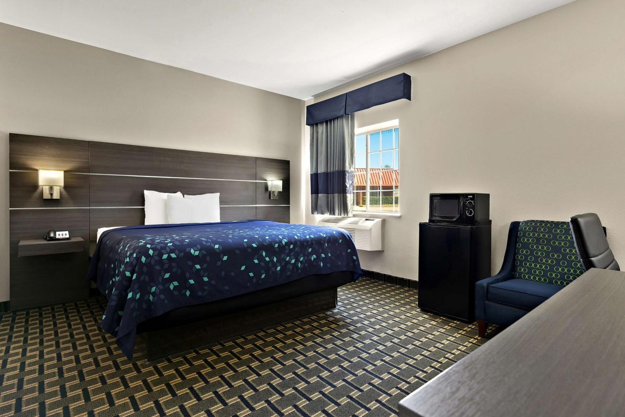 Surestay Plus Hotel By Best Western Tulsa East Екстер'єр фото