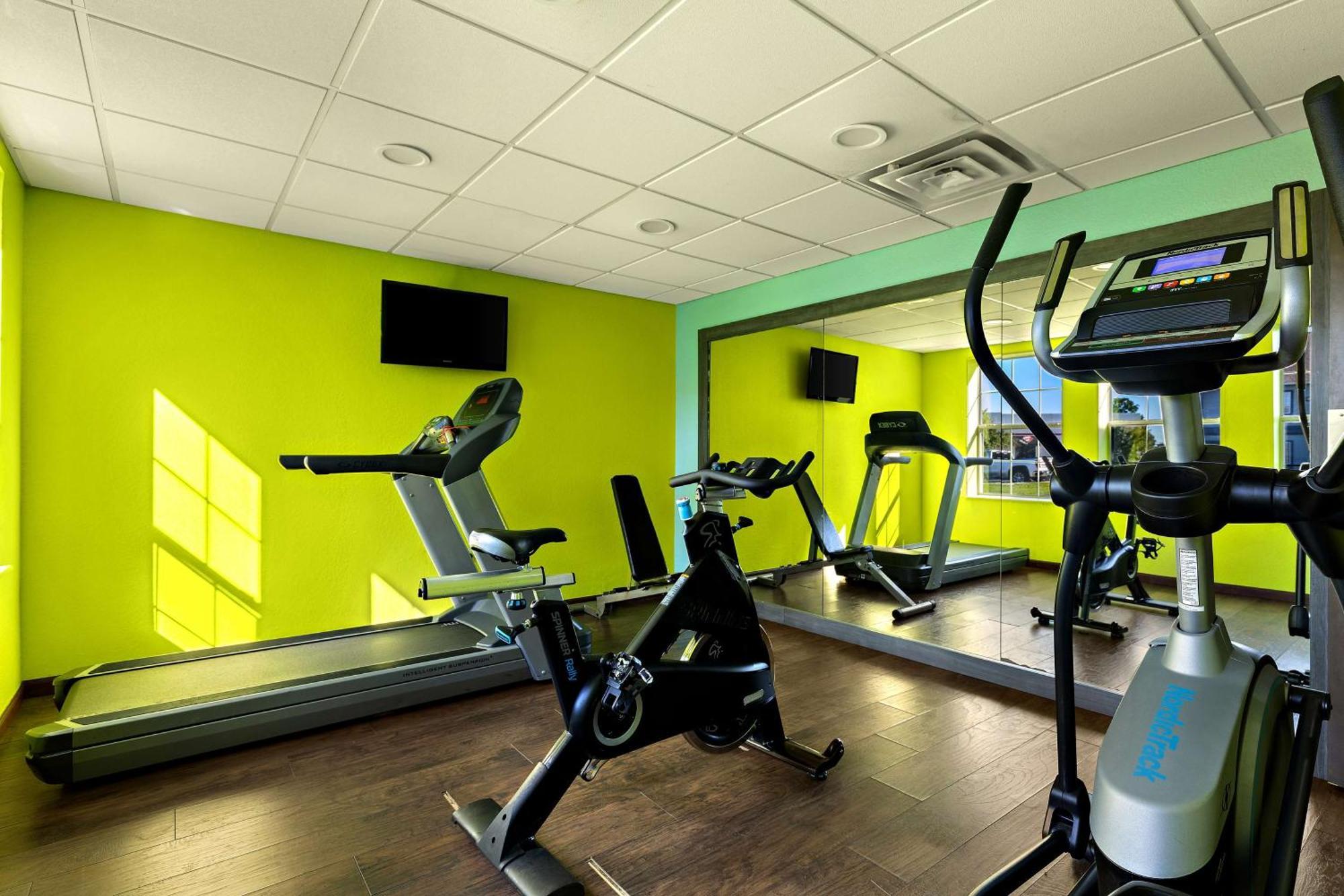 Surestay Plus Hotel By Best Western Tulsa East Екстер'єр фото