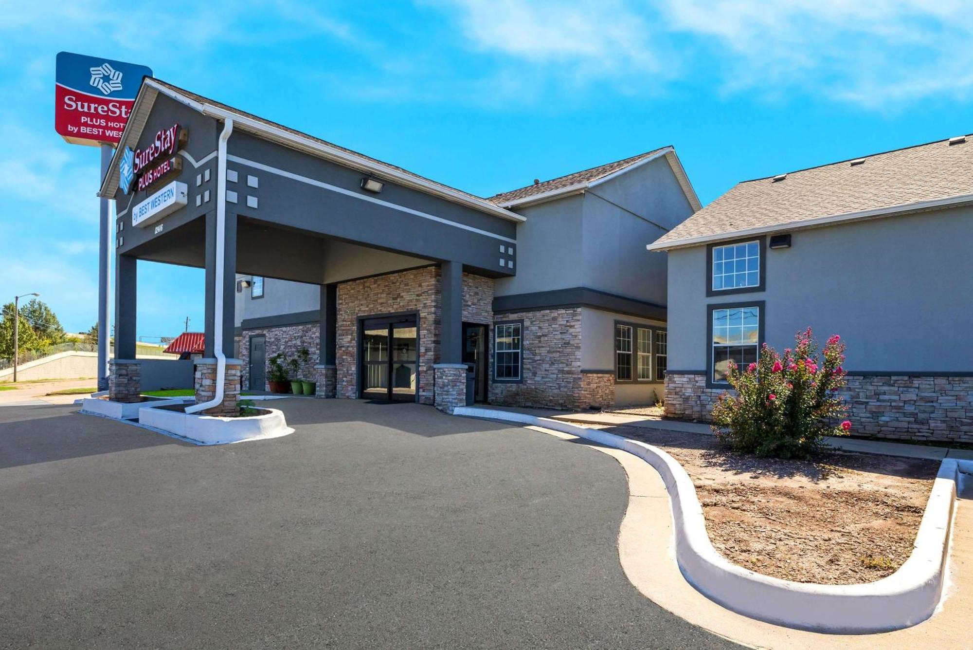 Surestay Plus Hotel By Best Western Tulsa East Екстер'єр фото