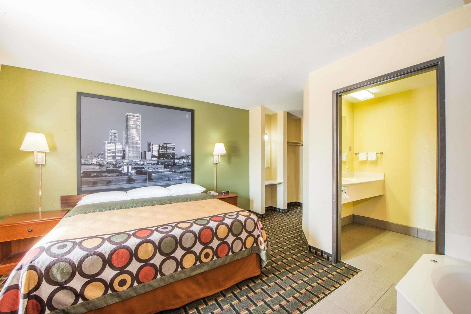 Surestay Plus Hotel By Best Western Tulsa East Екстер'єр фото