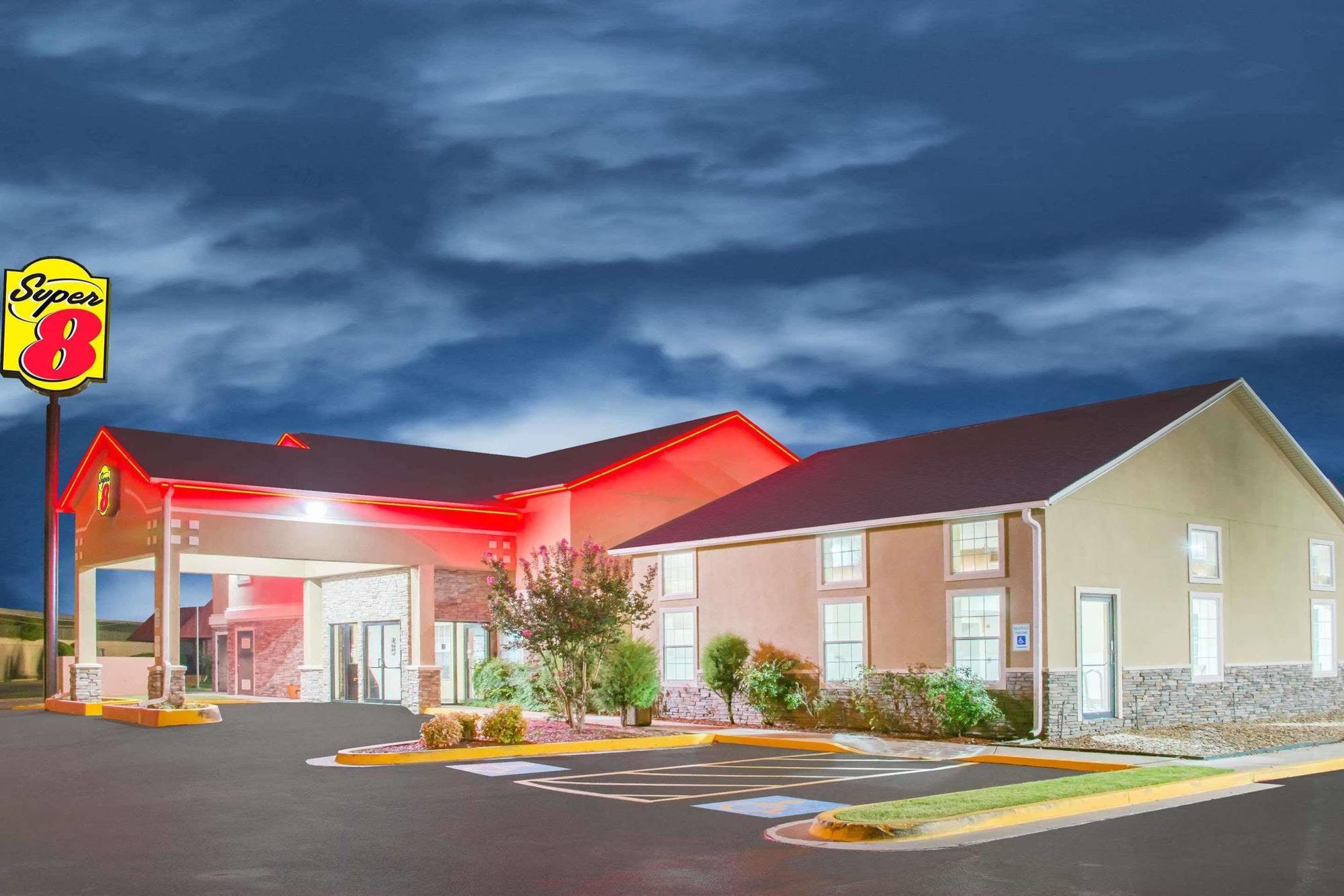 Surestay Plus Hotel By Best Western Tulsa East Екстер'єр фото