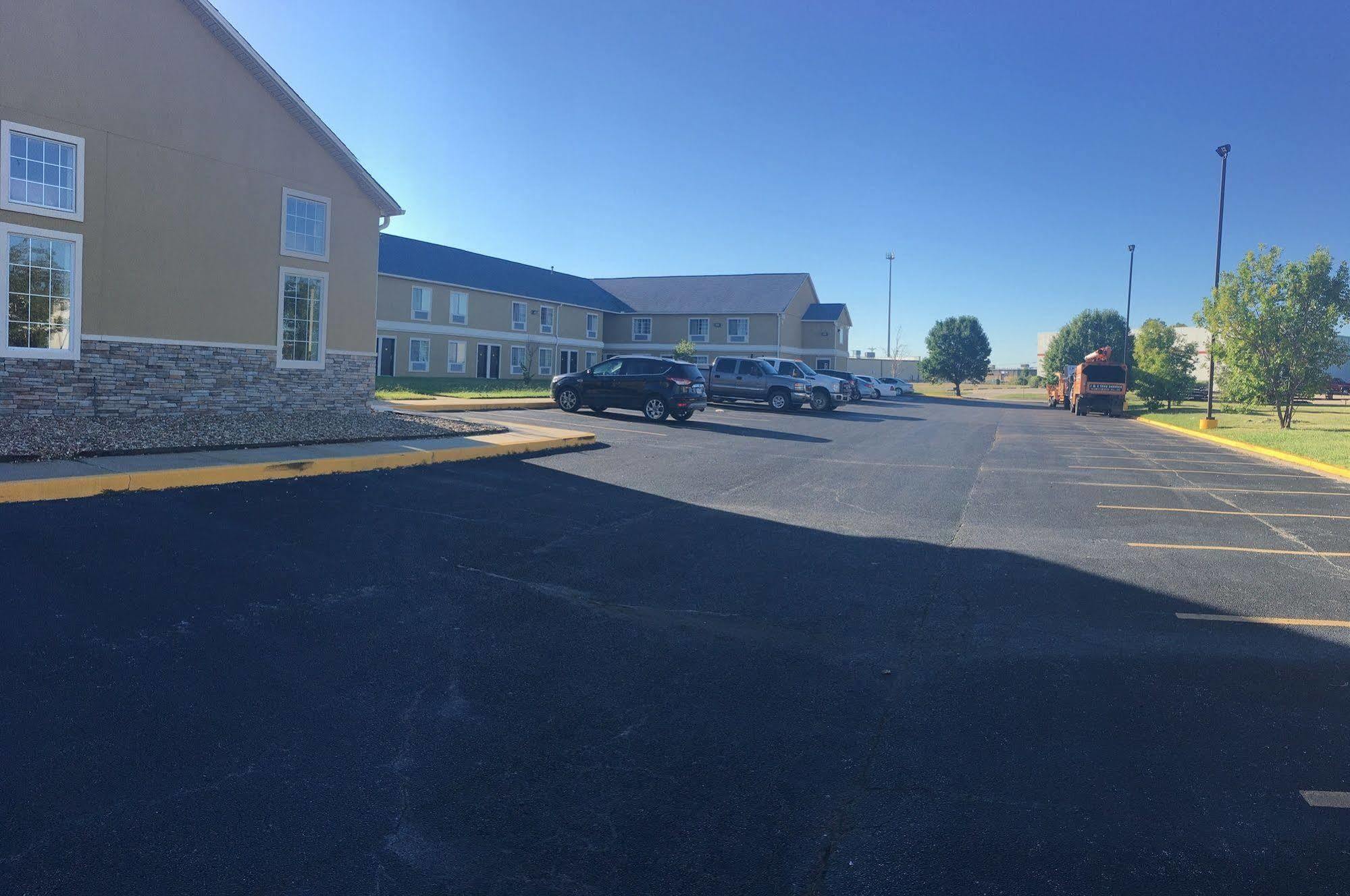 Surestay Plus Hotel By Best Western Tulsa East Екстер'єр фото