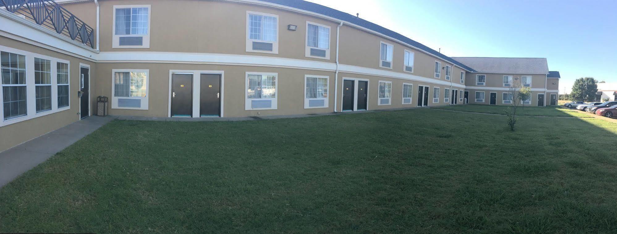 Surestay Plus Hotel By Best Western Tulsa East Екстер'єр фото